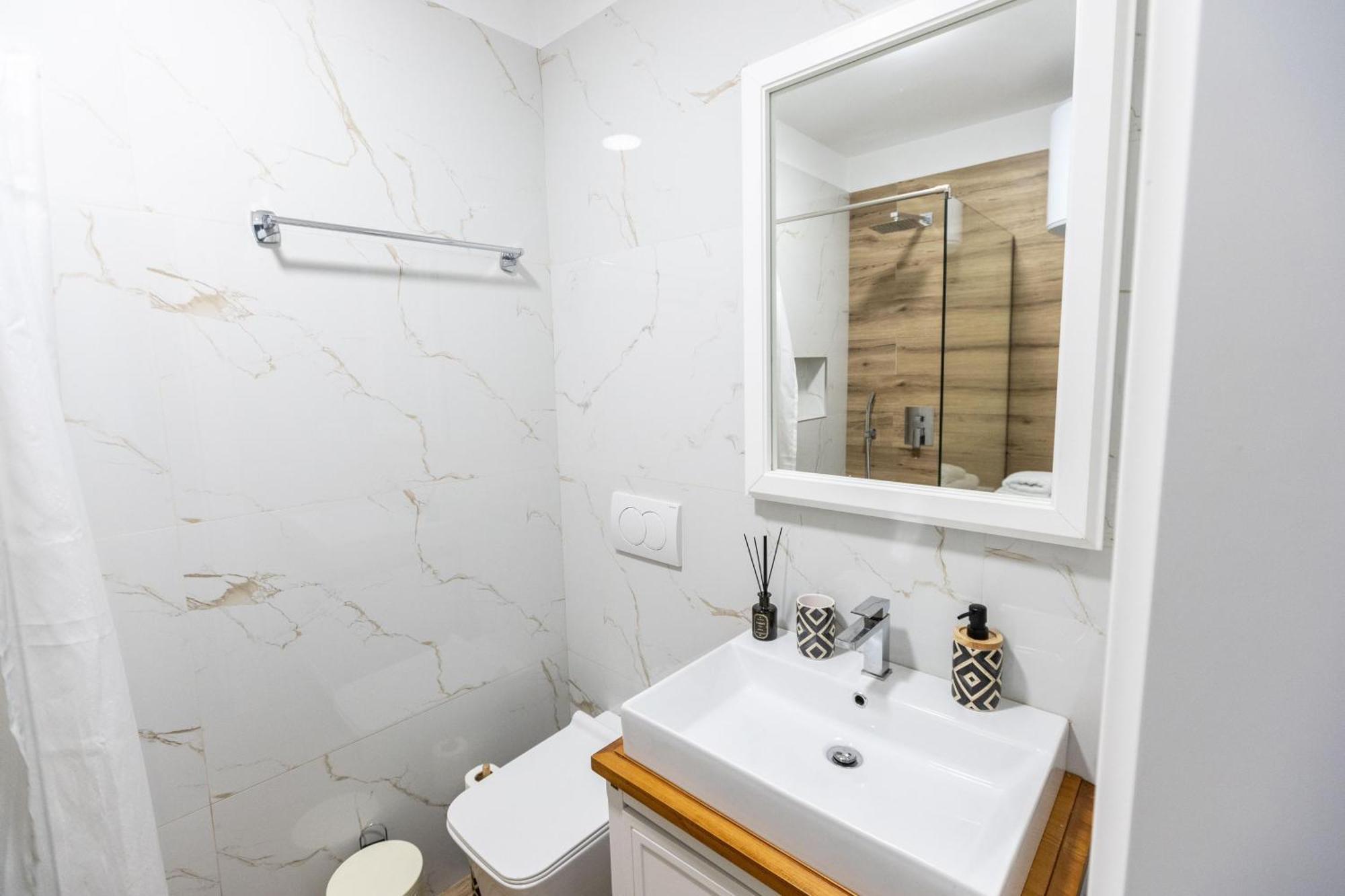 Eka Luxury * Tirana