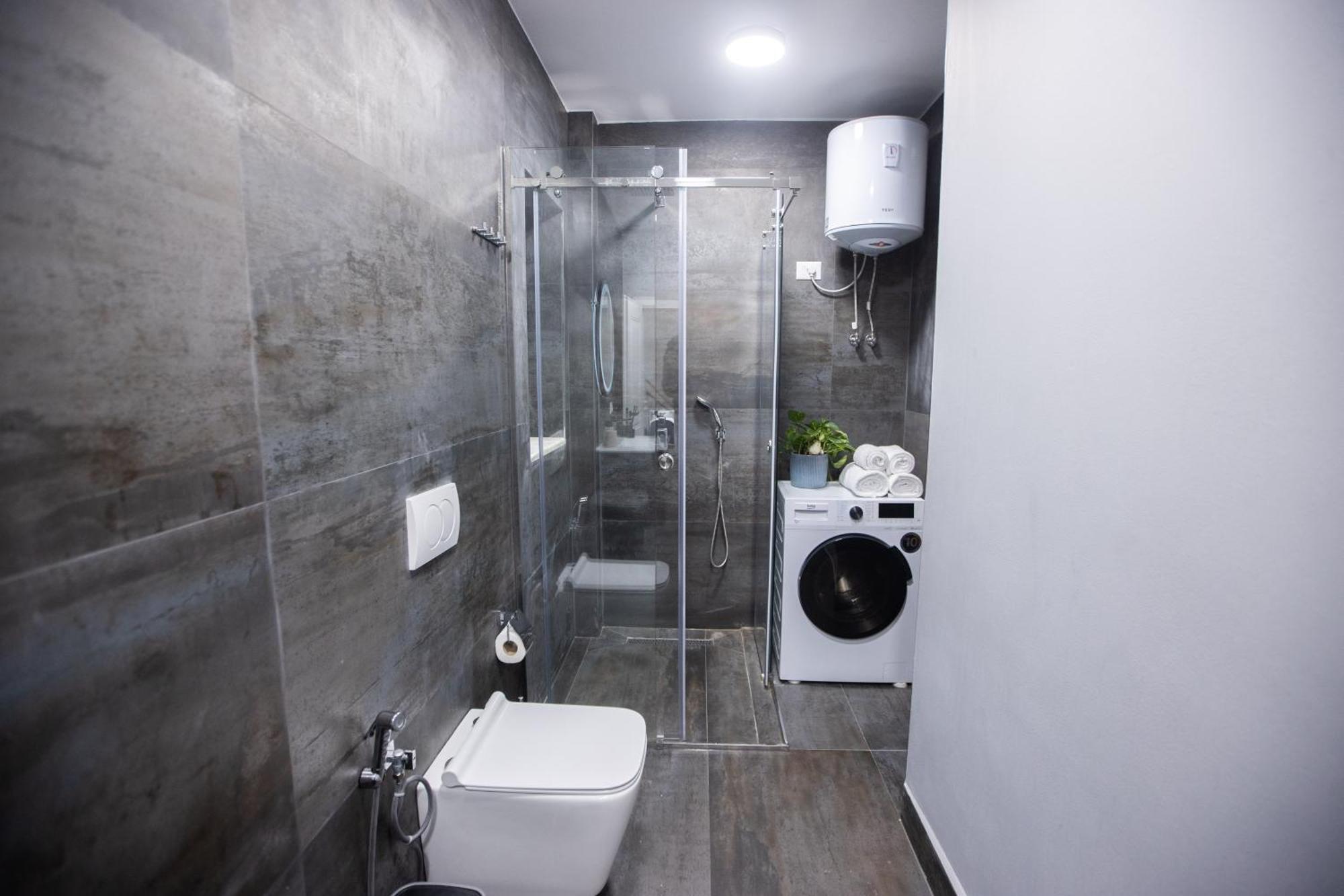 Eka Luxury Tirana